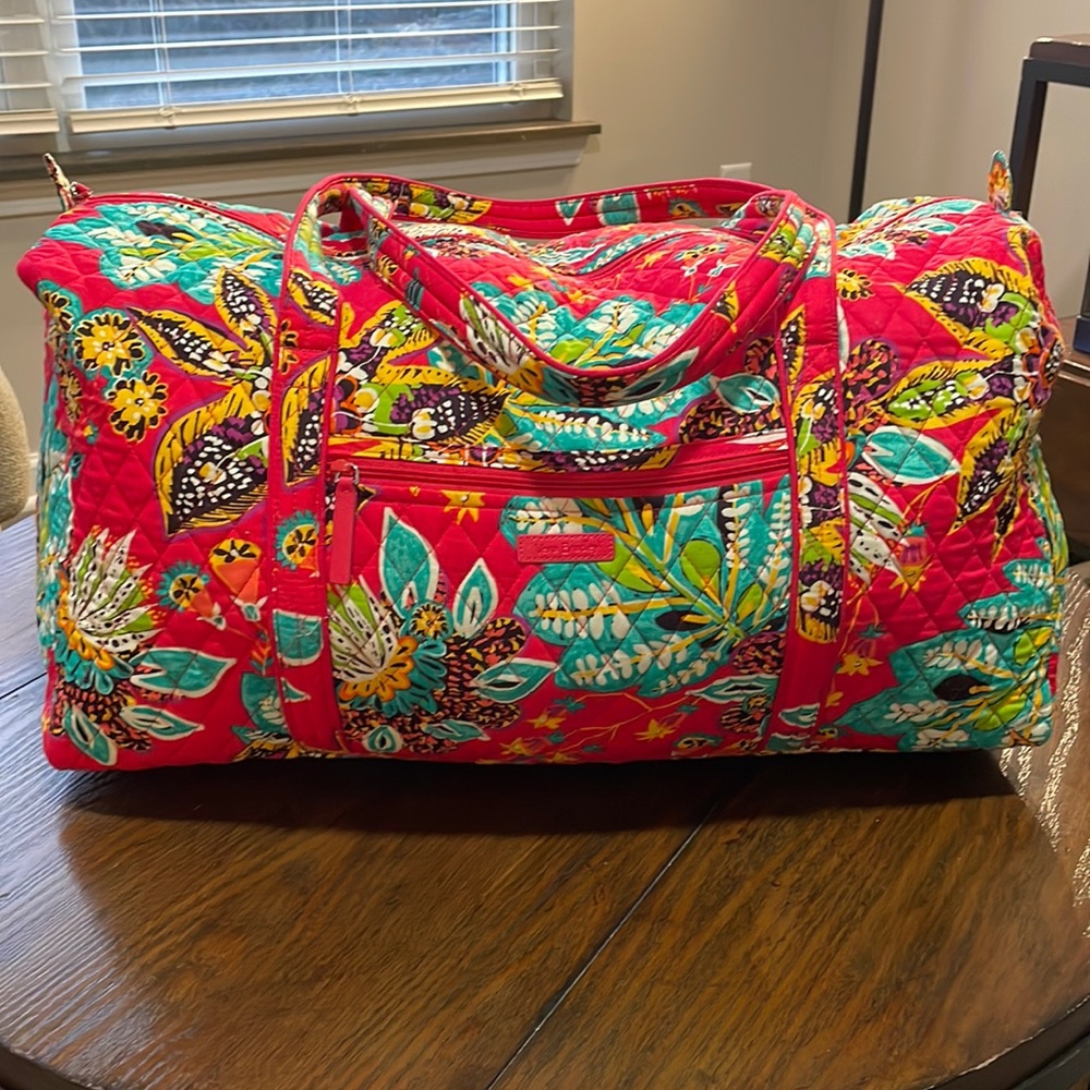 NWOT Vera Bradley Large Travel Duffle